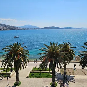 Pini Hotel Sarandë
