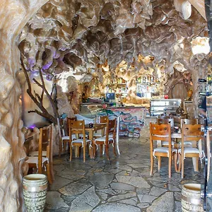 Shpella Hotel Berat